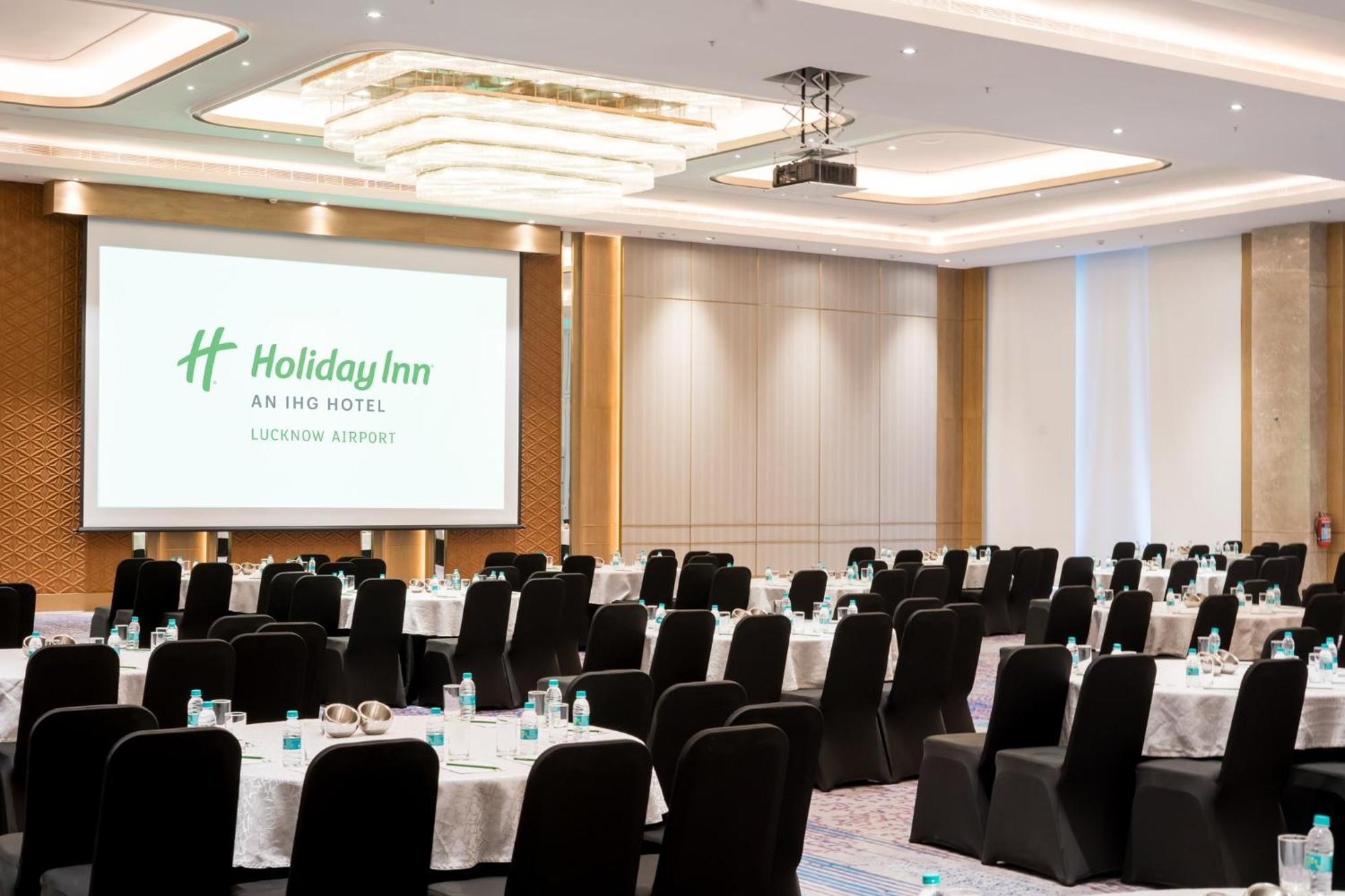 Holiday Inn Lucknow Airport By Ihg Εξωτερικό φωτογραφία
